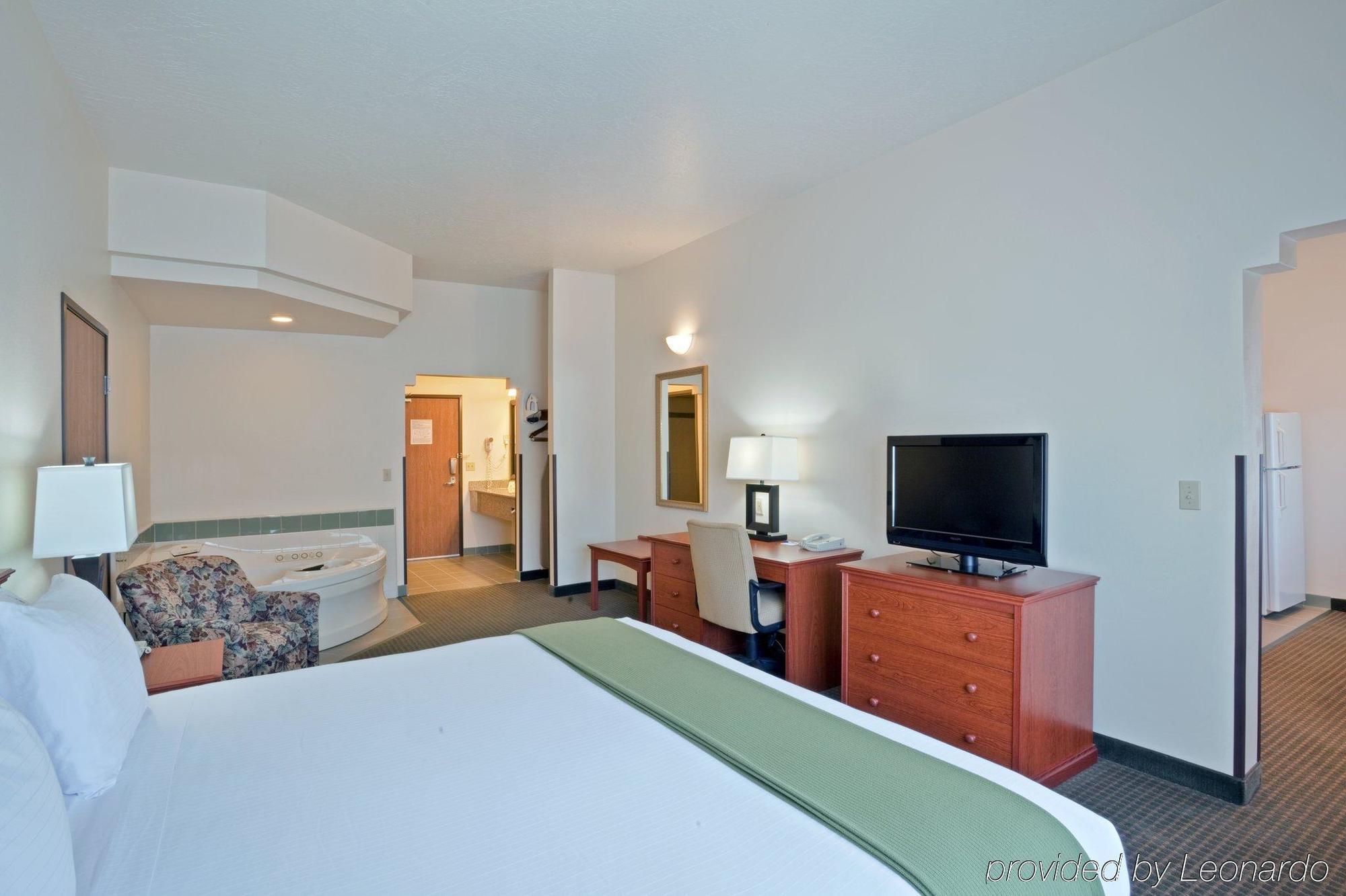 Holiday Inn Express Hotel & Suites Ashland By Ihg Rum bild